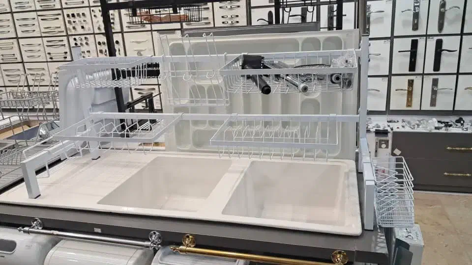 آبچکان پشت پنجره ای ورومیزی|آب‌چکان و نظم‌دهنده ظروف|مشهد, کوی دروی|دیوار