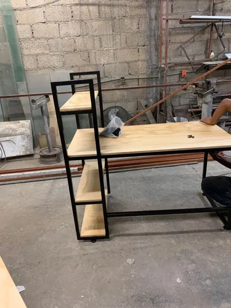 میز قفسه دار با آهن سنگین و. ورق mdf|کتابخانه، شلف، قفسه‌های دیواری|زنجان, |دیوار