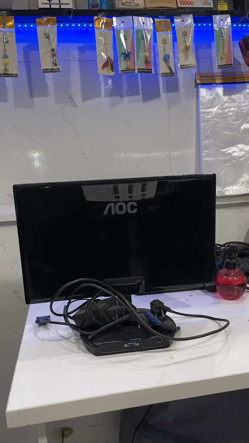 مانیتور AOC سالم LED تمیز ۱۹ اینج|قطعات و لوازم جانبی رایانه|شهریار, شهرک بهاران (ویره)|دیوار