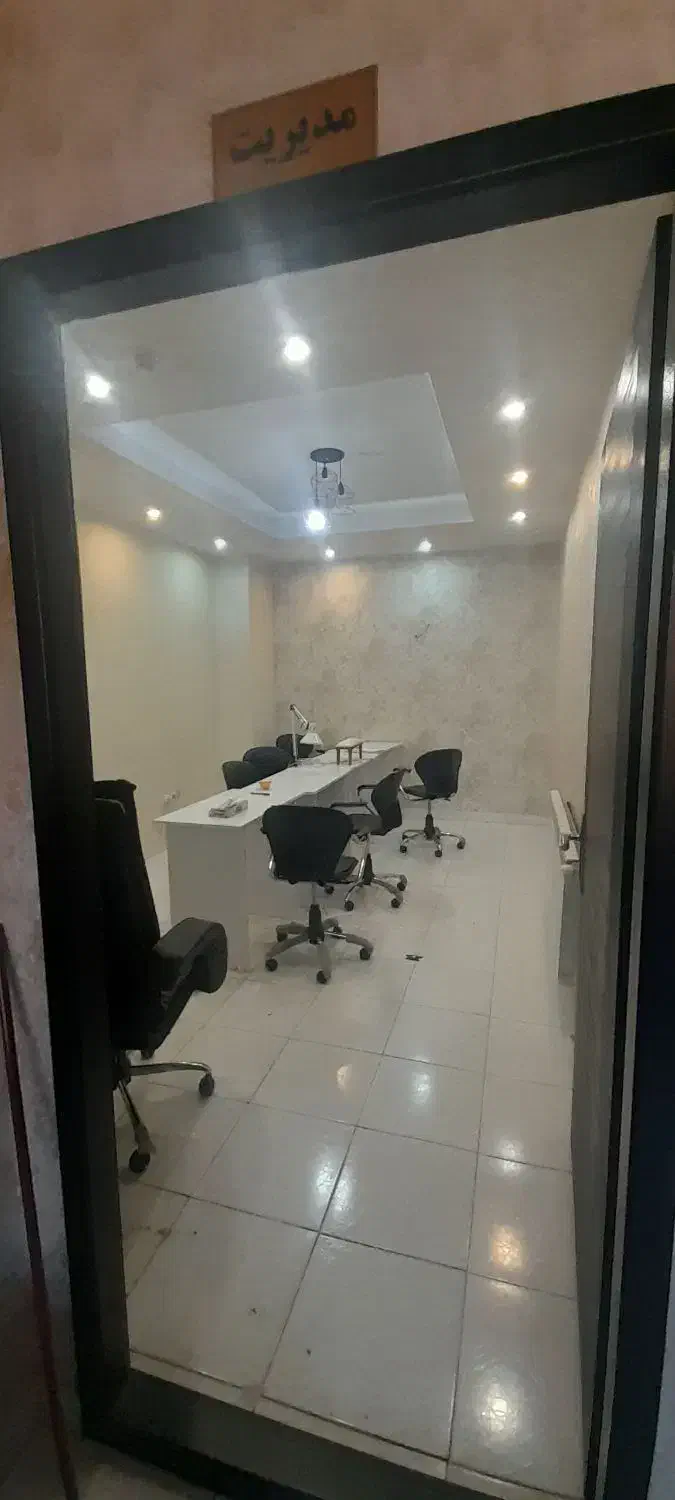 ساختمان اداری تجاری|اجارهٔ دفتر کار، اتاق اداری، مطب|فیرورق, |دیوار