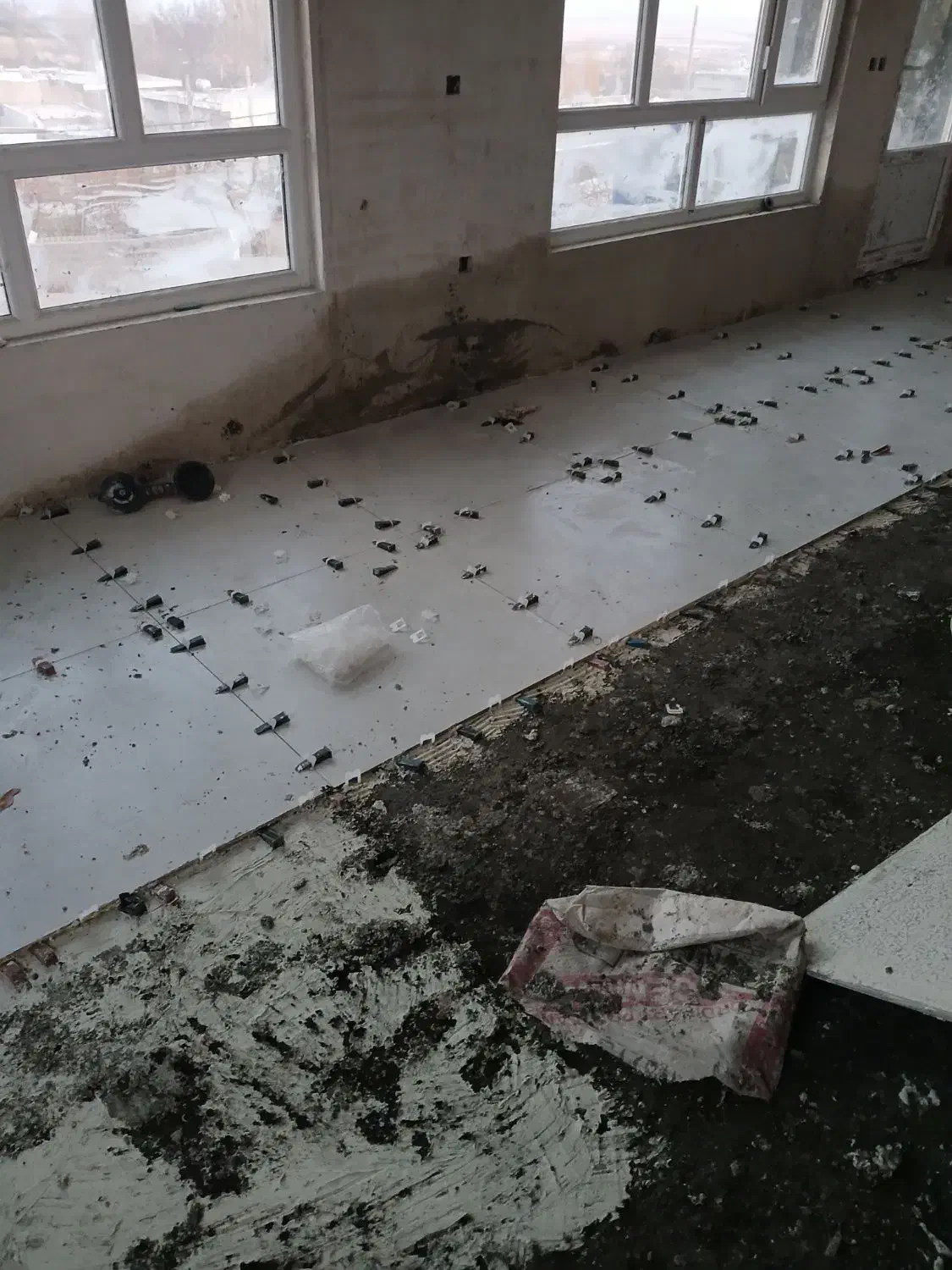 کاشیکاری و سرامیک کاری-نما وموزایک|خدمات پیشه و مهارت|میانه, |دیوار