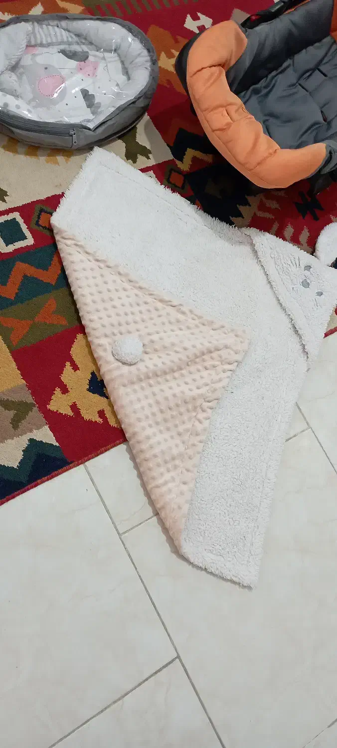 کریرطوسی نارنجی ،پتو دور پیچ نوزاد ،واغوشی|اسباب و اثاث بچه|ماهدشت, |دیوار