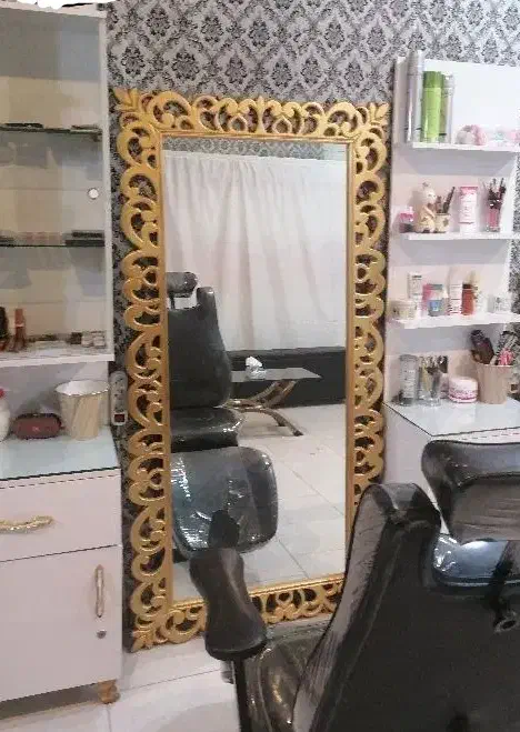 سه عدد کمد آرایشگاه درحد نو وی صندلی اصلاح.|آرایشگاه و سالنهای زیبایی|مشهد, شهرک مهرگان|دیوار