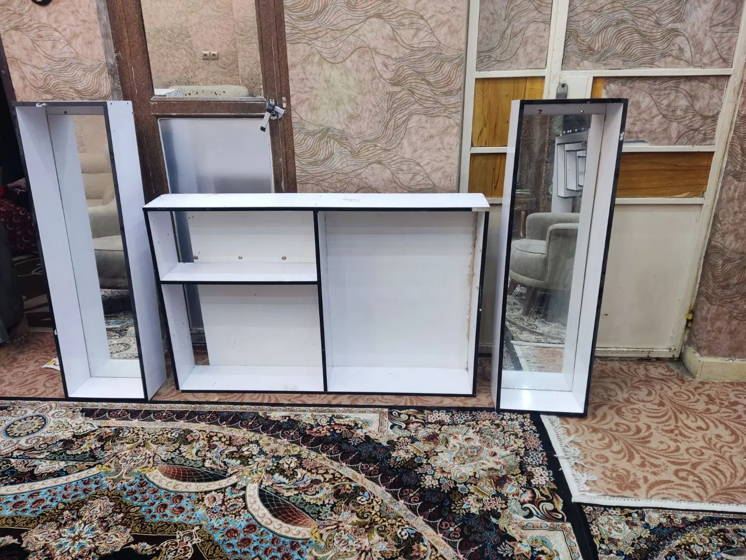 خرمشهر|کتابخانه، شلف، قفسه‌های دیواری|خرمشهر, |دیوار