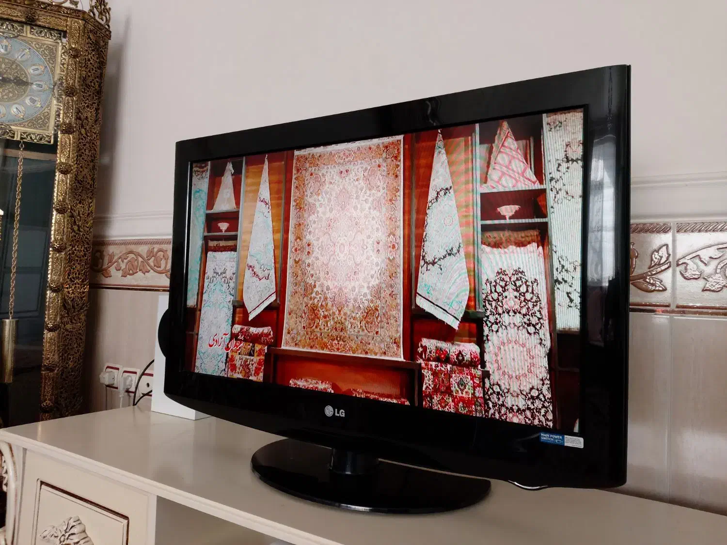 تلویزیون LCD الجی 32 اصل کره.بدون تعمیر.با دیجیتال|تلویزیون و پروژکتور|زنجان, |دیوار