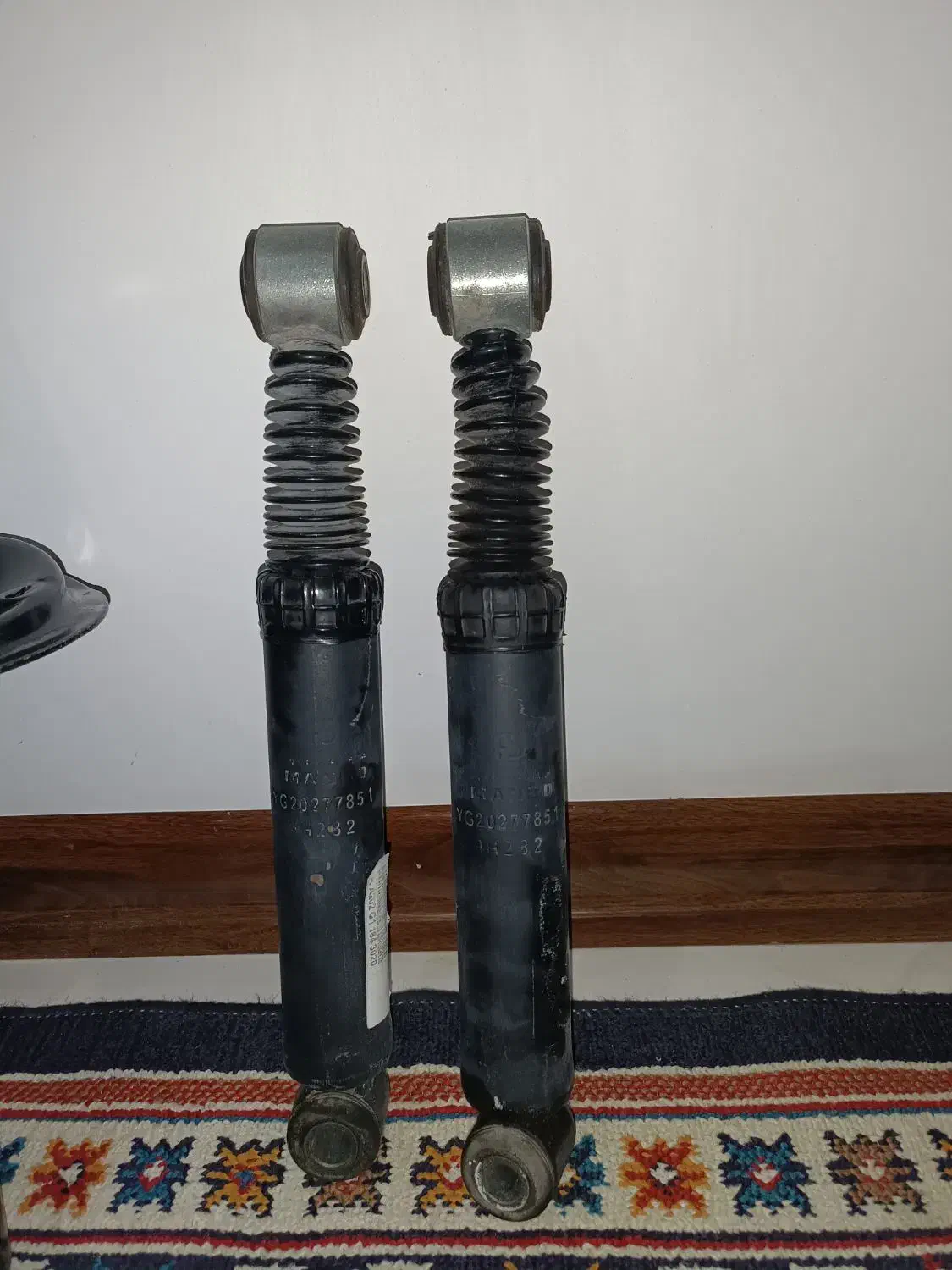 کمک پژو پوسته کوتاه و فابریک|قطعات یدکی و لوازم جانبی|پاکدشت, پاکدشت (مامازند)|دیوار