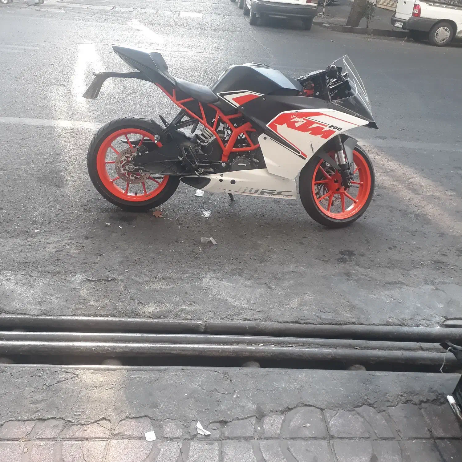 موتورسیکلت کی تی ام مدل ۹۸|موتورسیکلت|تهران, خاک سفید|دیوار