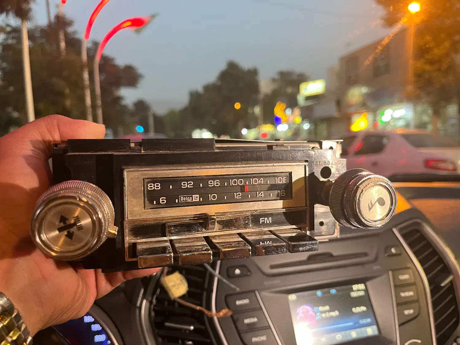 رادیو|کلکسیون اشیاء عتیقه|تهران, ولنجک|دیوار