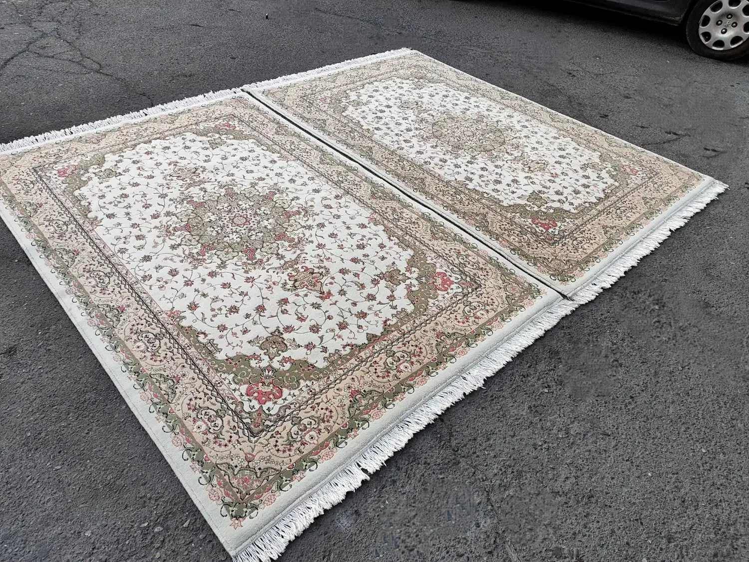 یک جفت فرش قالیچه ۷۰۰ شانه ۱.۵۰ در ۲.۲۵ حد نو|فرش|تبریز, |دیوار