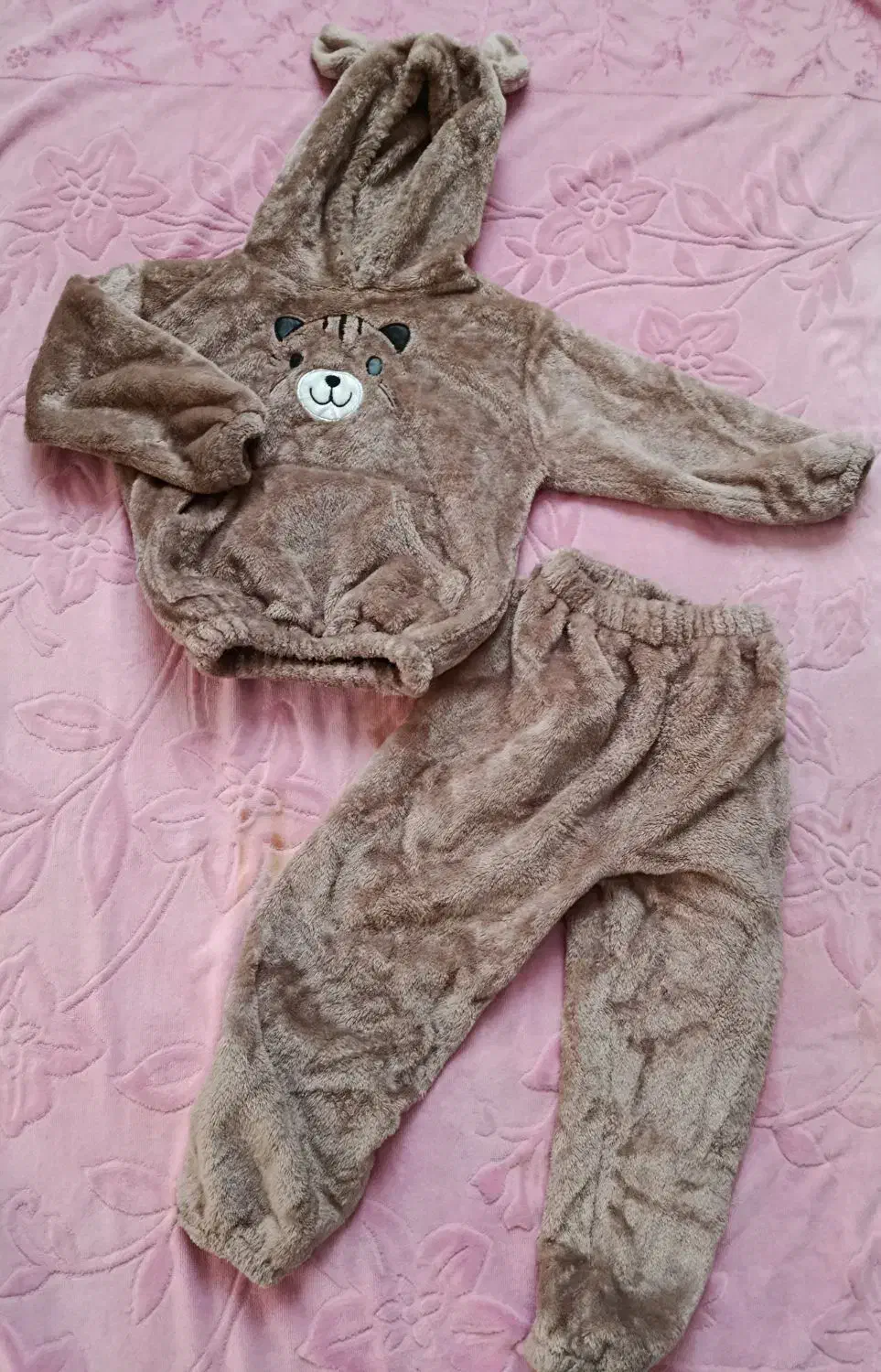 لباس تدی کیفت بسیار خوب|کفش و لباس بچه|باقرشهر, |دیوار