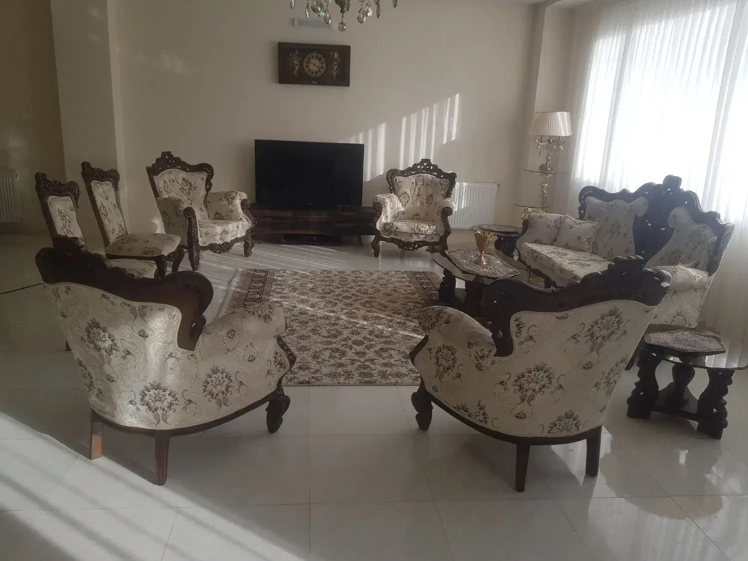 مبل سلطنتی ۹ نفره به همراه نهارخوری ۸ نفره|مبلمان خانگی و میز عسلی|قزوین, |دیوار