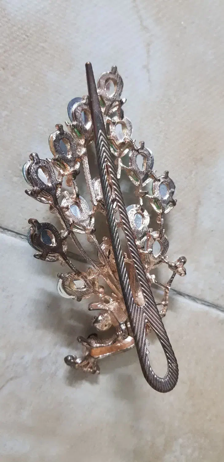 گیره مو طاوس خیلی قشنگه ۲۵۰ت سالم درحدنو|بدلیجات|ری, دولت‌آباد|دیوار