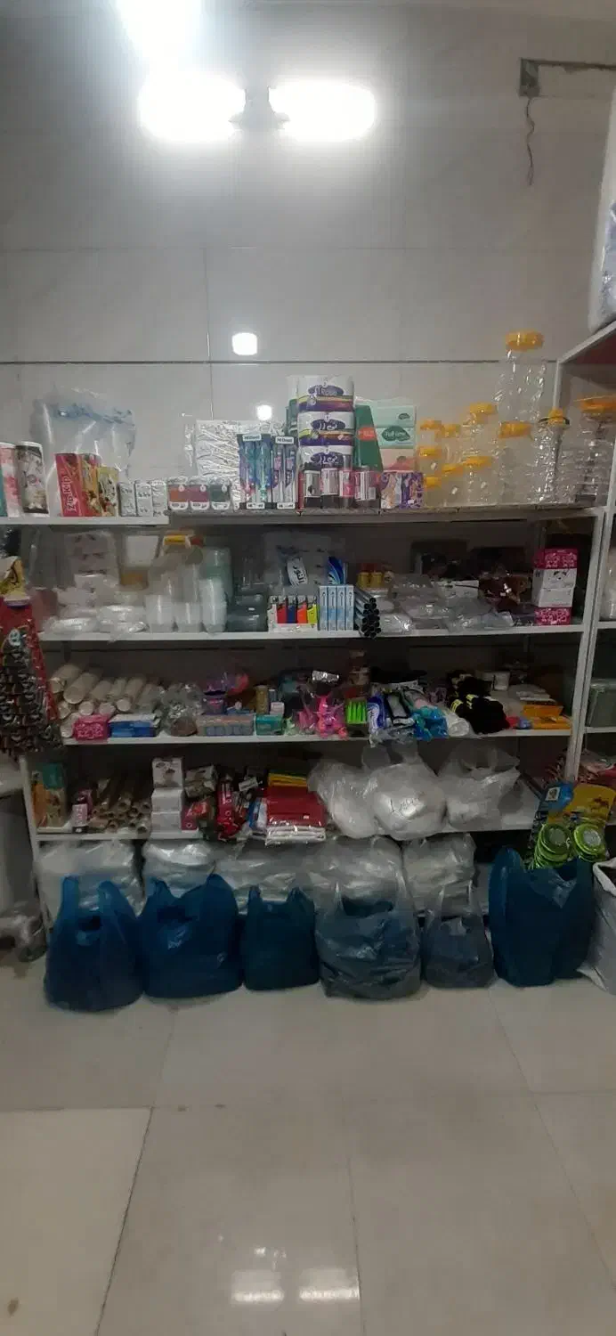 انواع ظروف یکبار مصرف|ظروف نگهدارنده، پلاستیکی، یکبارمصرف|مهاجران, |دیوار