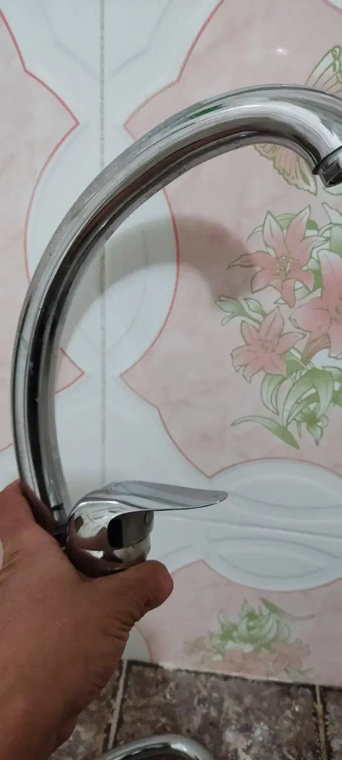 شیر مخلوط آشپزخانه و روشور دستشویی|لوازم سرویس بهداشتی|بم, |دیوار