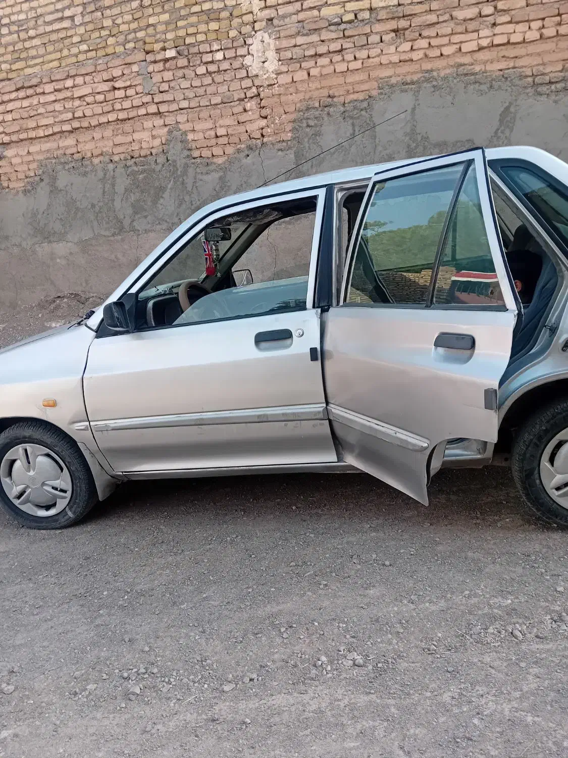 پراید ۱۳۲،،سالم و سرحال|خودرو سواری و وانت|تربتحیدریه, پائین ولایت|دیوار