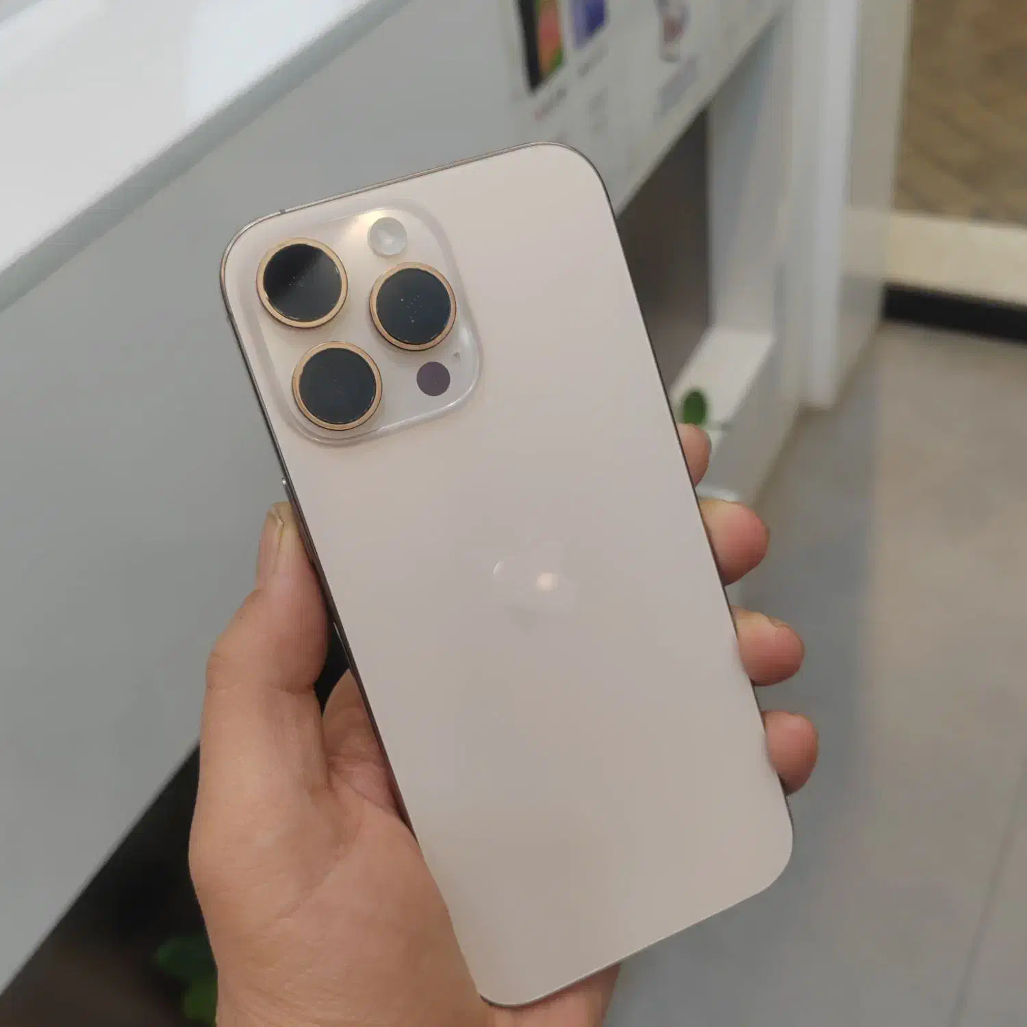 آیفون 16پرومکس 256شرکتی|موبایل|اصفهان, چرخاب|دیوار