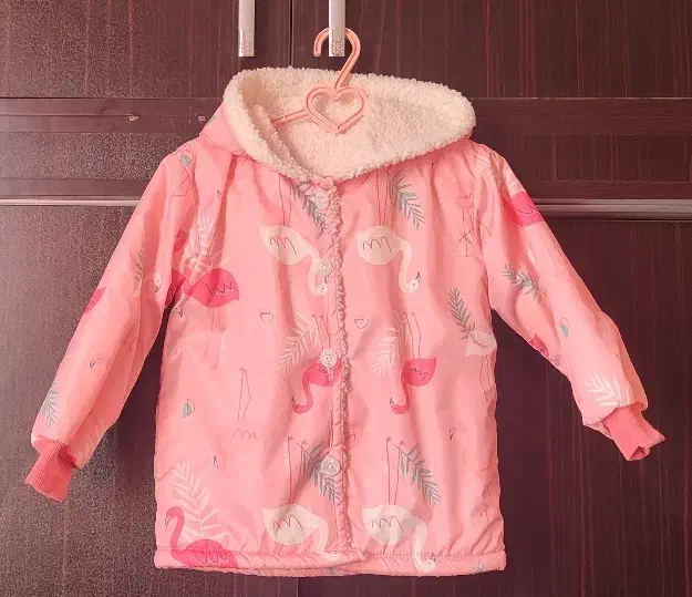 کاپشن دخترانه کاملا سالم و تمیز|کفش و لباس بچه|فولادشهر, مسکن مهر فولادشهر|دیوار