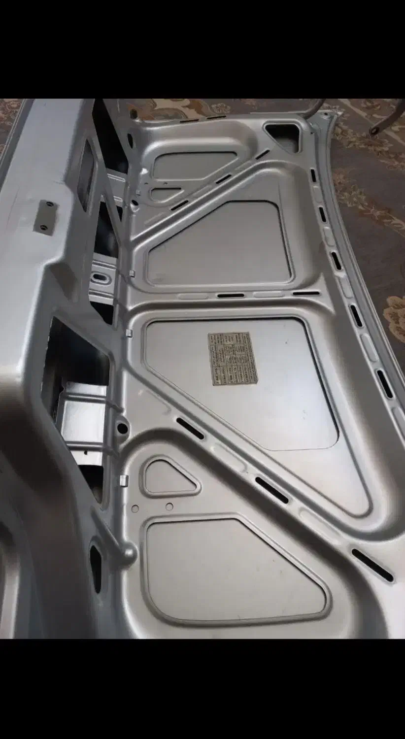 درب صندوق پژو۴۰۵|قطعات یدکی و لوازم جانبی|کاشان, فاز ۲ ناجی آباد|دیوار