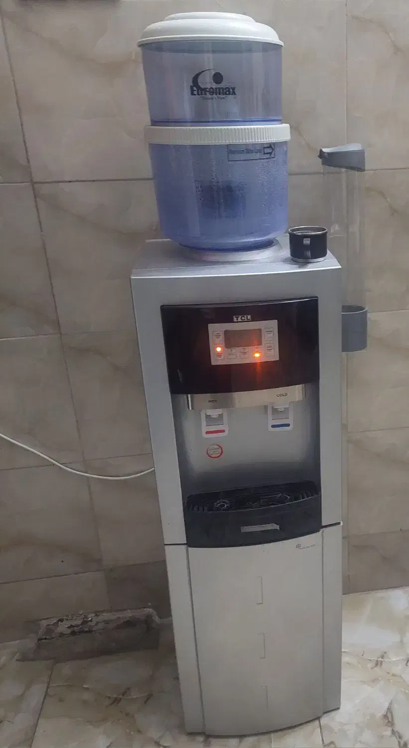 لوازم اریشگاه|آرایشگاه و سالن‌های زیبایی|تهران, هلال احمر|دیوار