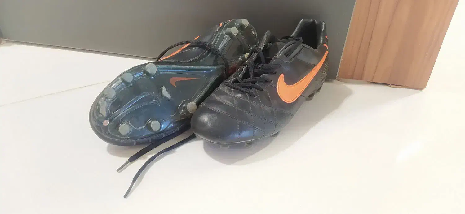 کفش فوتبال چمن|کیف، کفش، کمربند|شیراز, شهرک برف فروشان|دیوار