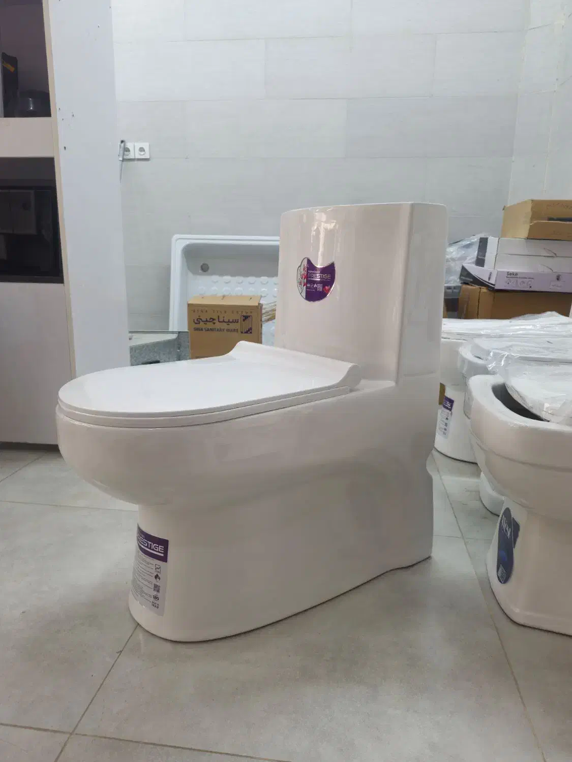 توالت فرنگی درب مخفی نشیمنگاه بلند پرستیژ(پخش)|لوازم سرویس بهداشتی|بومهن, |دیوار