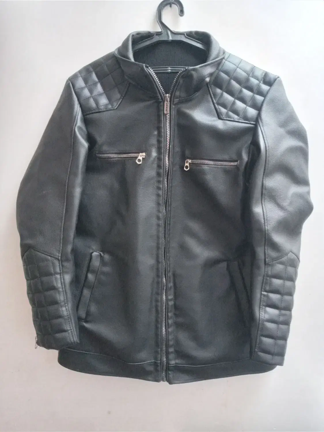 کاپشن چرم|لباس|مشهد, نیزه|دیوار