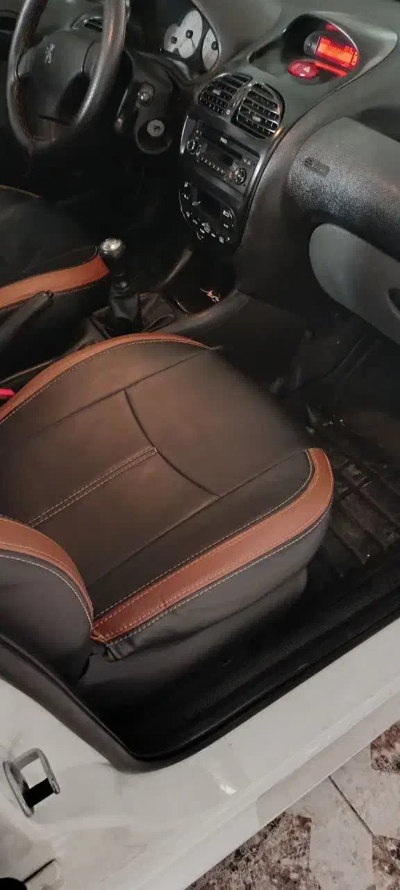 فروش فوری ۲۰۶ صندوقدار وی ۸|خودرو سواری و وانت|کرمانشاه, |دیوار