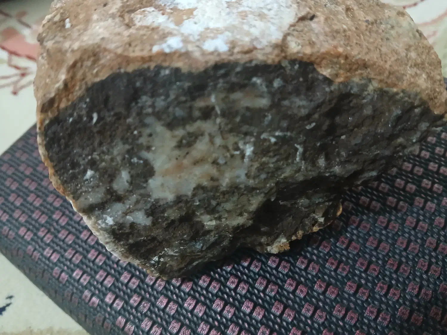 سنگ دورنگ|جواهرات|رودهن, |دیوار