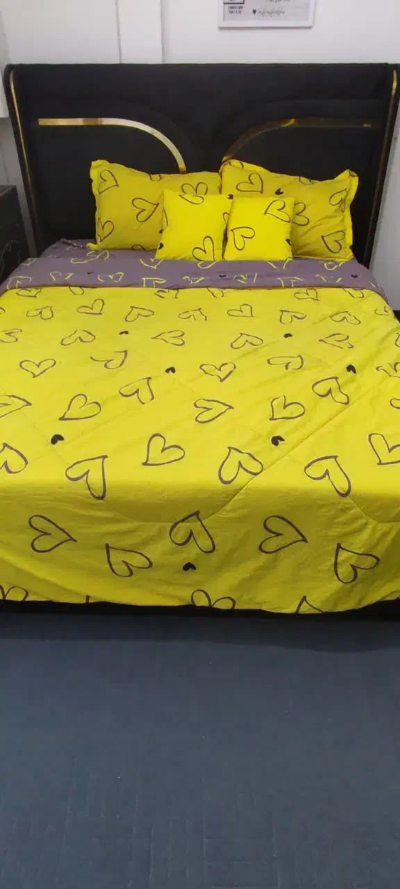 تخت دونفره چراغ خواب دار  مخمل|تخت و سرویس خواب|مشهد, شهرک امام هادی (شهرک غرب)|دیوار