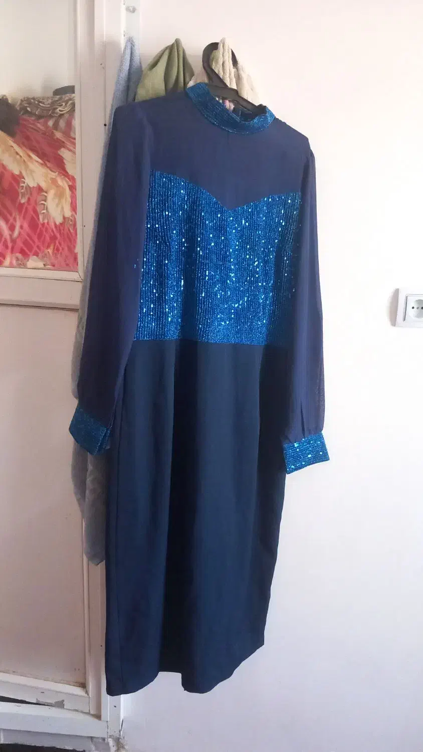 مانتو|لباس|شیراز, سعدیه جنوبی|دیوار