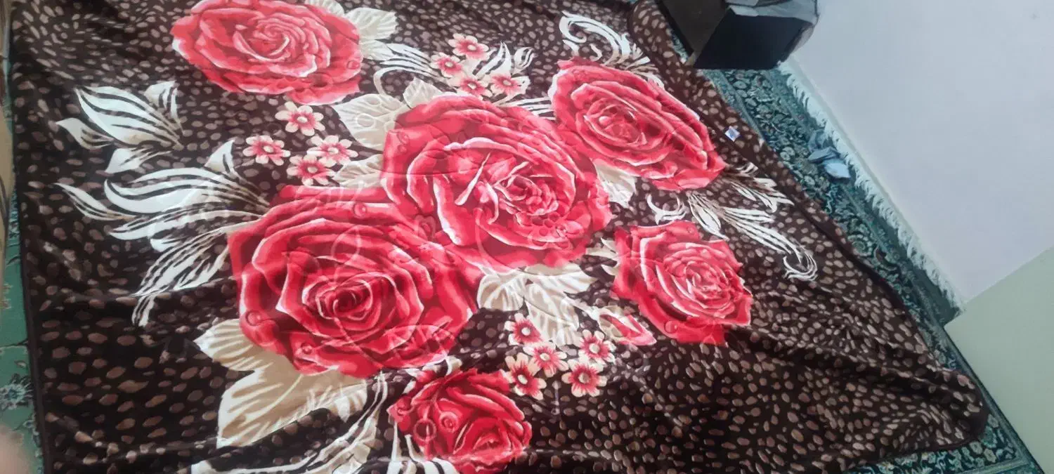 پتوی گلبافت دونفره برجسته درجه  یک ۲متردر۲متر۳۰|رختخواب، بالش، پتو|اسلام‌شهر, مظفریه|دیوار