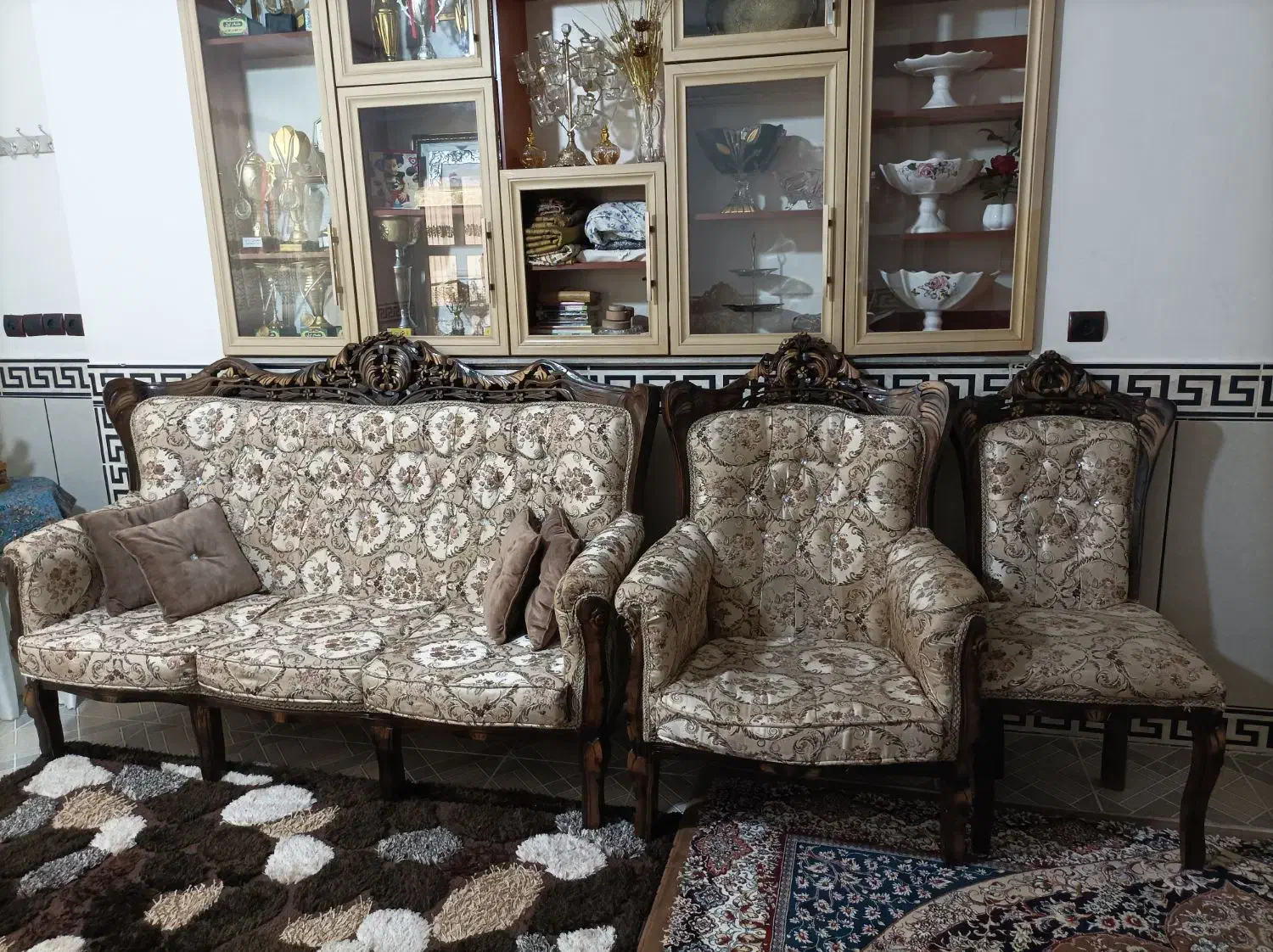 مبلمان 9 نفره|مبلمان خانگی و میز عسلی|مینودشت, |دیوار