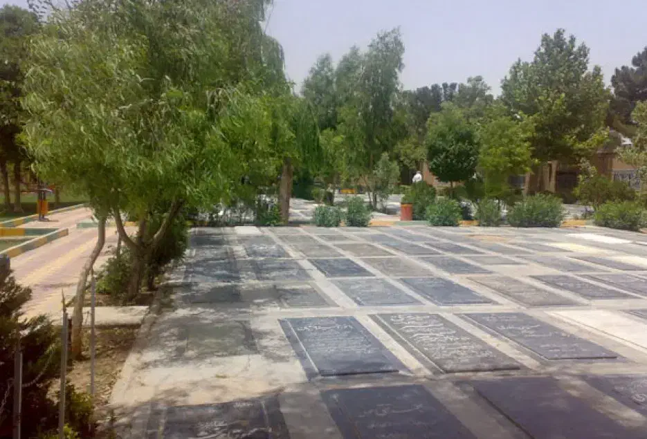 قبر دو طبقه بهشت معصومه قم|فروش زمین و ملک کلنگی|قم, آرامستان بهشت معصومه|دیوار