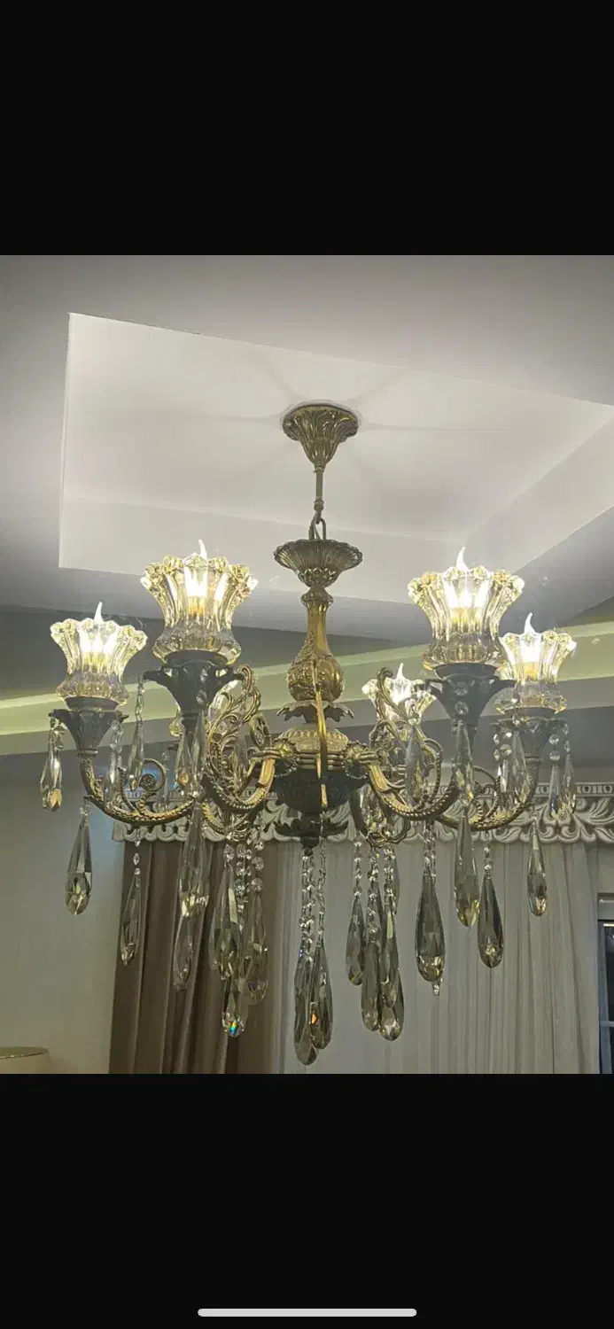 لوستر نئوکلاسیک طرح آنتیک در حد نو|لوستر و چراغ آویز|رشت, نیکمرام|دیوار