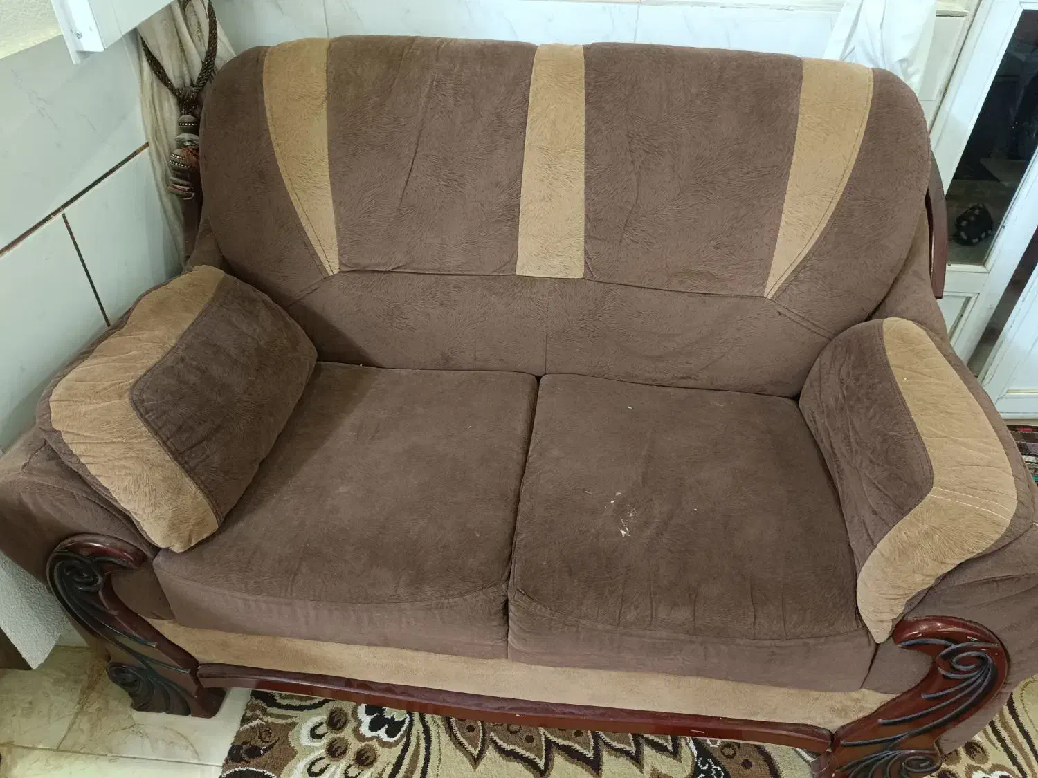 مبل هفت نفره  راحتی|مبلمان خانگی و میز عسلی|شاهین‌شهر, حاجی آباد|دیوار