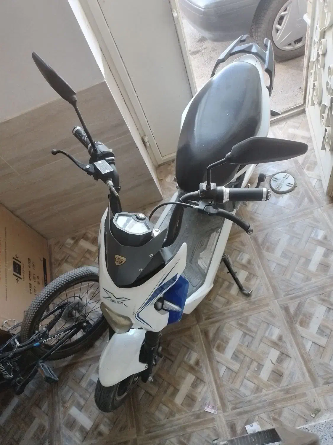 موتور برقی|موتورسیکلت|اقلید, |دیوار