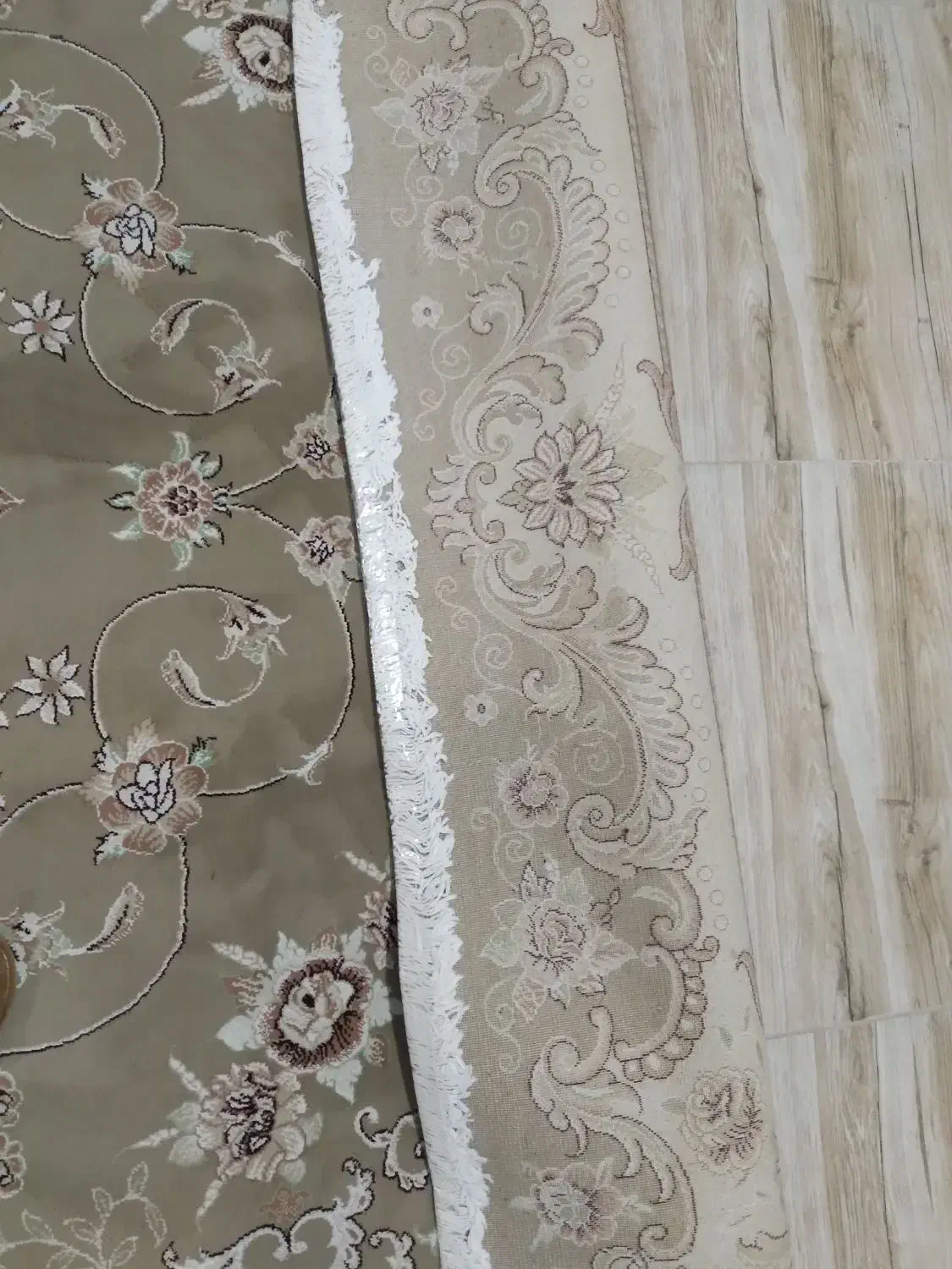 فرش ۹ متری کرم|فرش|رشت, حومه رشت|دیوار