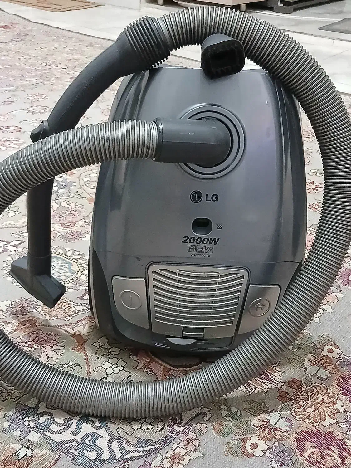 جاروبرقی ال ، جی ۲۰۰۰وات،سالم|جاروبرقی، جارو شارژی، بخارشو|میانه, |دیوار