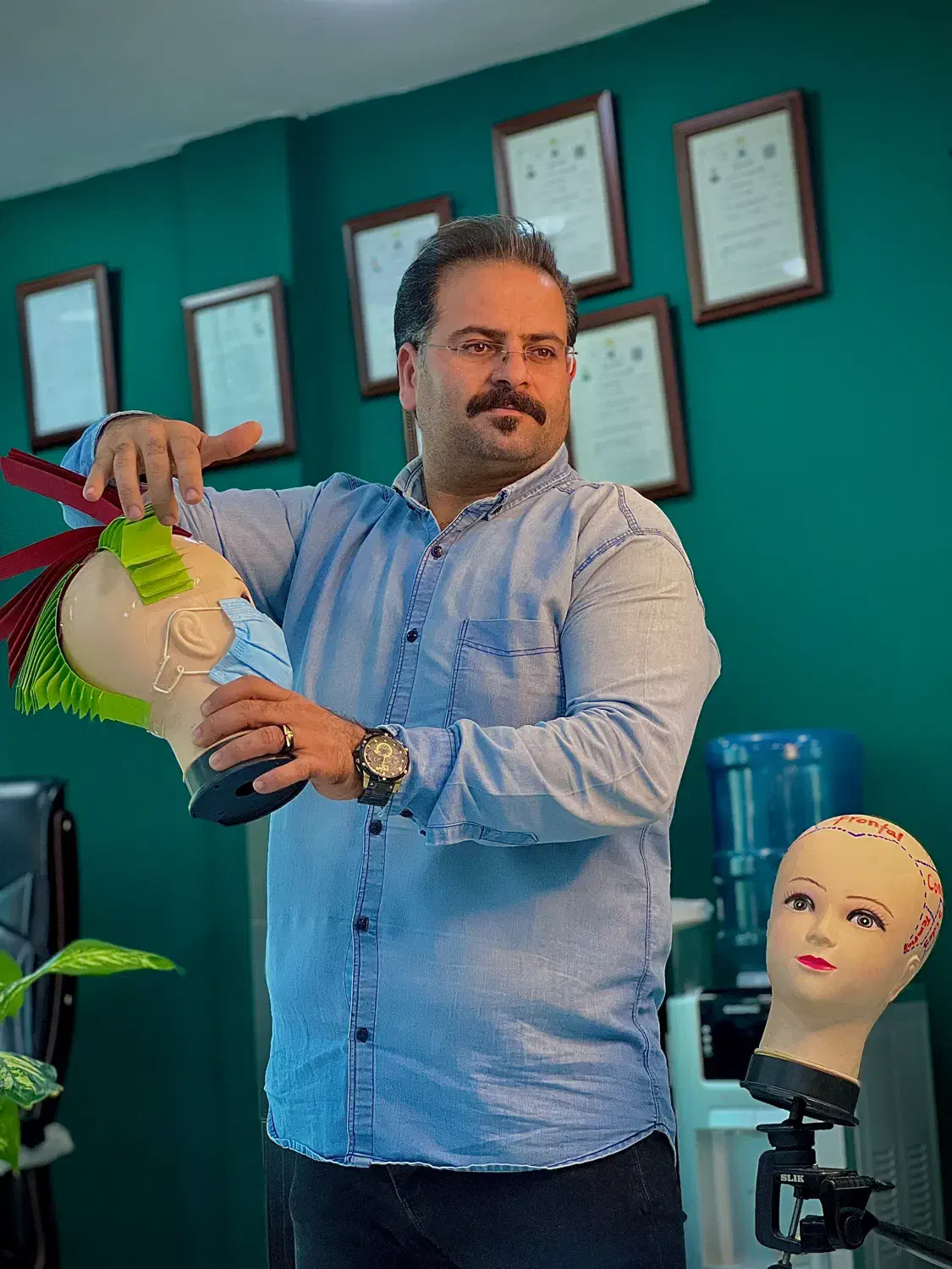 آموزشگاه آرایشگری آرتمن با مجوزسازمان فنی وحرفه ای|خدمات آموزشی|آمل, |دیوار