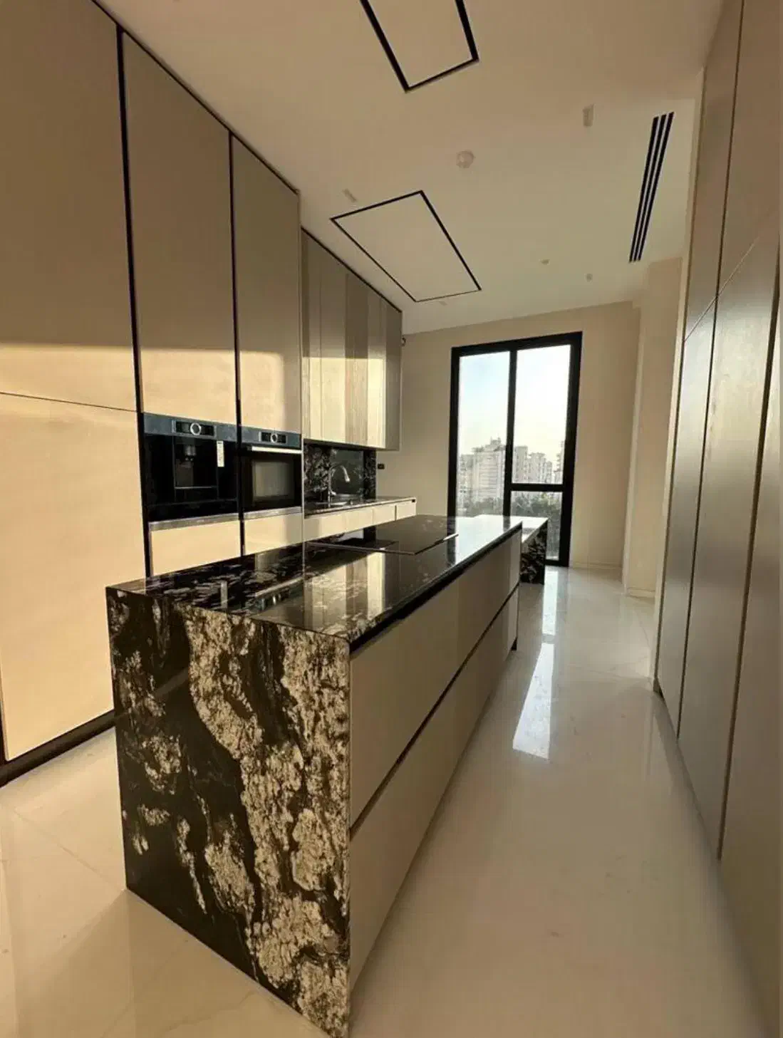 ۲۴۰متر۴خواب فرمانیه شرقی/تک واحدی/فول مشاعات|اجارهٔ آپارتمان|تهران, فرمانیه|دیوار