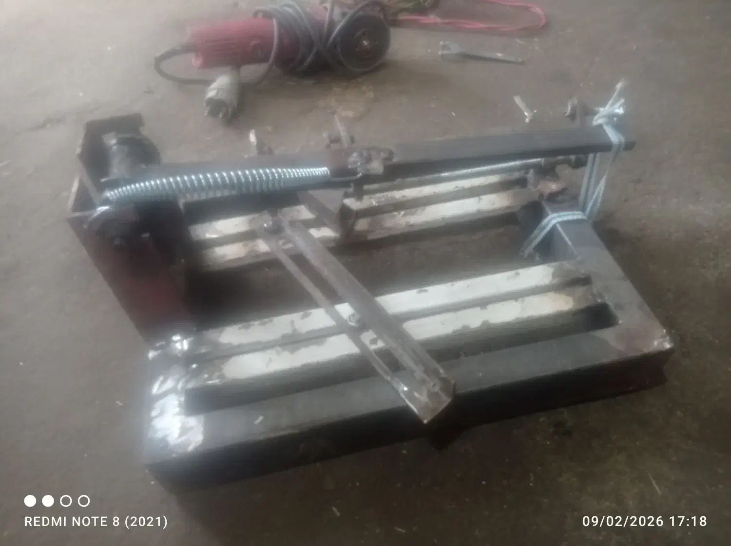 دستگاه فارسی بر|ابزارآلات|همدان, |دیوار