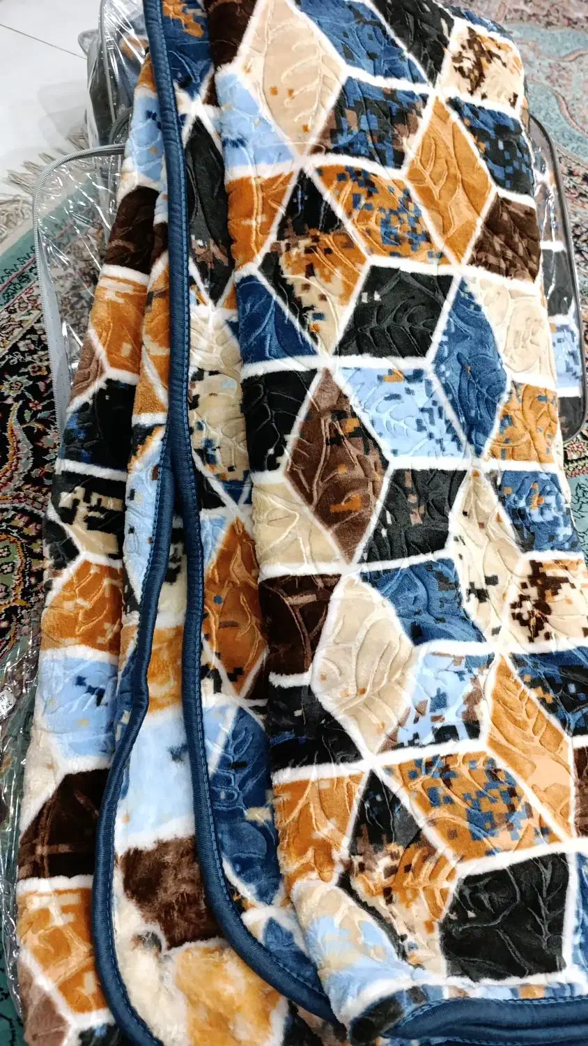 پتو طرح گلبافت یکنفره خوشگل دو نیم کیلو|رختخواب، بالش، پتو|زاهدان, |دیوار