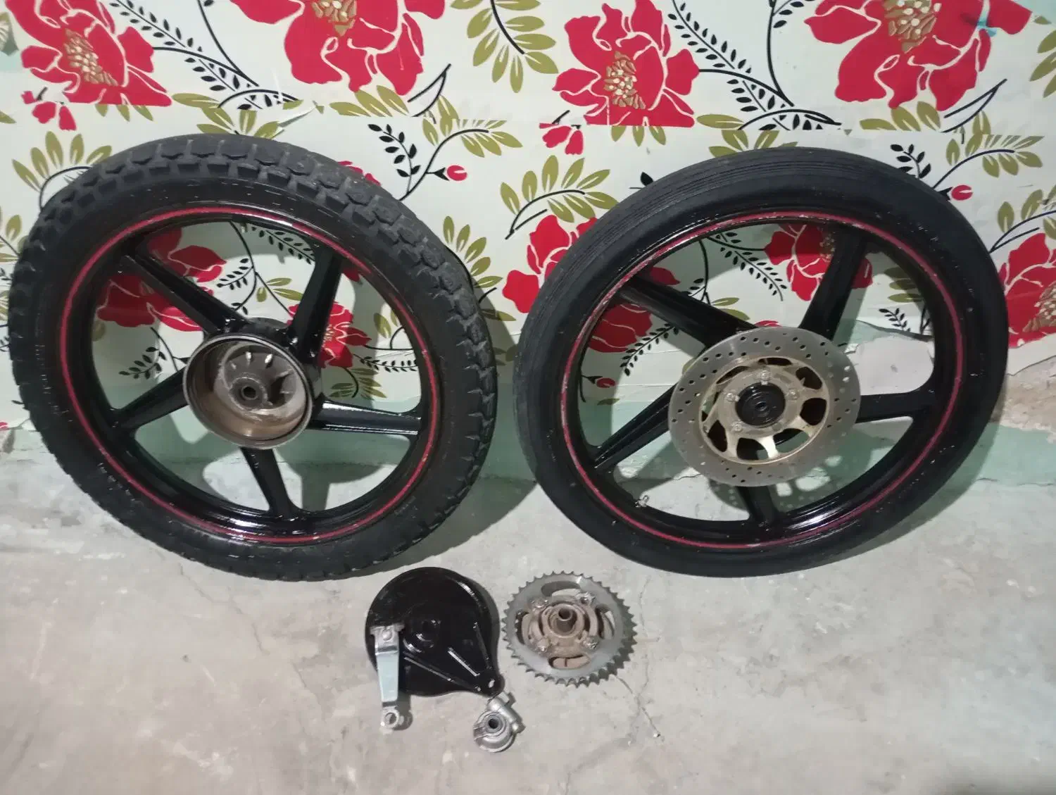 رینگ اسپرت پنج پر با لاستیک|قطعات یدکی و لوازم جانبی|جونقان, |دیوار