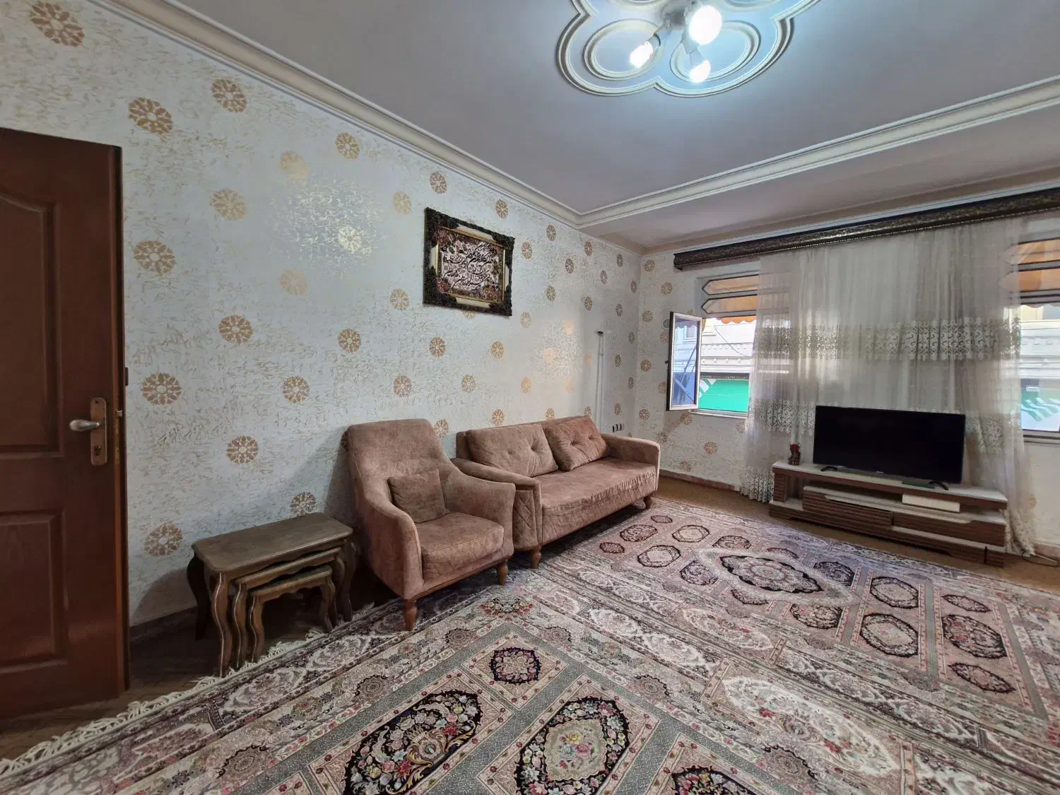 واحد۶۲متر طبقه اول تالش سه راه طاهری|فروش آپارتمان|تالش, هشتپر|دیوار