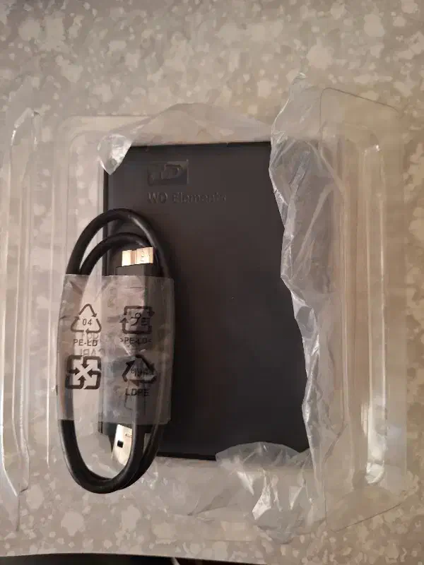 هارد اکسترنال وسترن دیجیتال ۲ ترابایت|قطعات و لوازم جانبی رایانه|کرج, کمال‌شهر|دیوار