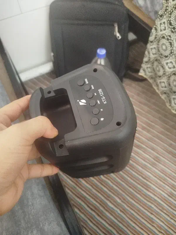 اسپیکر|پخش‌کننده همراه|کاشان, سه راه پرورشگاه|دیوار