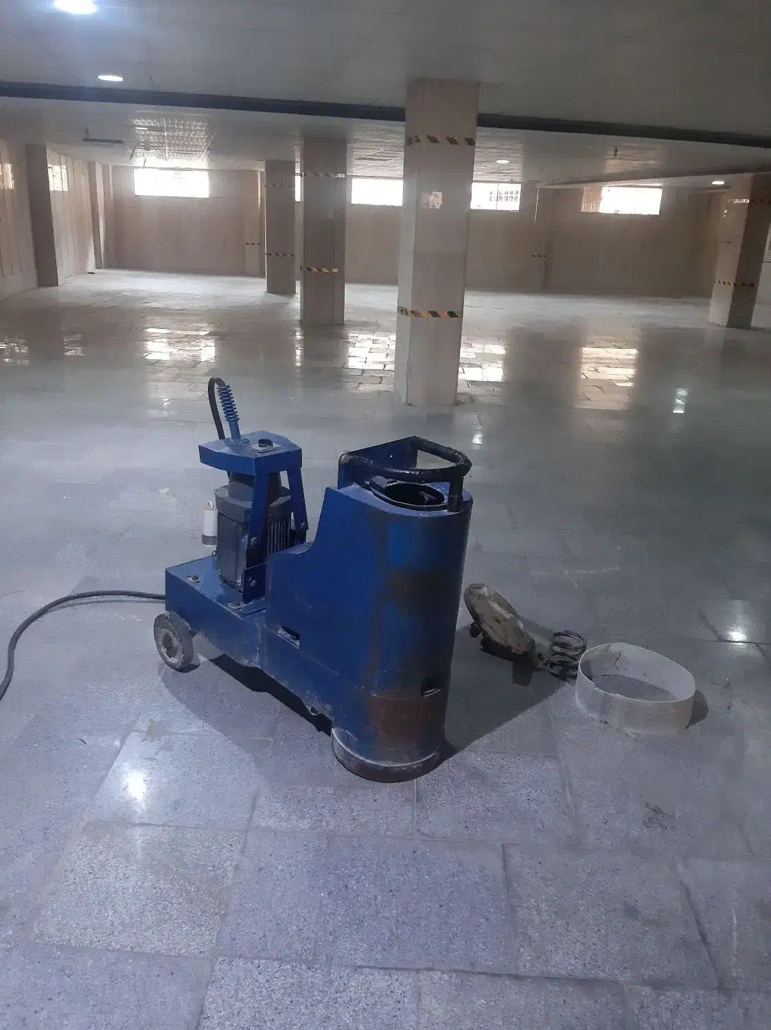 کفسابی کف ساب موزائیک سابی بتن سابی کفساب|خدمات نظافت|بندر ماهشهر, |دیوار