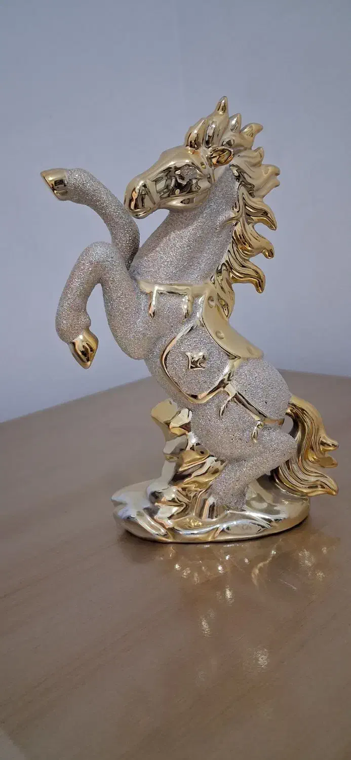 مجسمه|مجسمه، تندیس، ماکت|نظرآباد, نظرآباد|دیوار