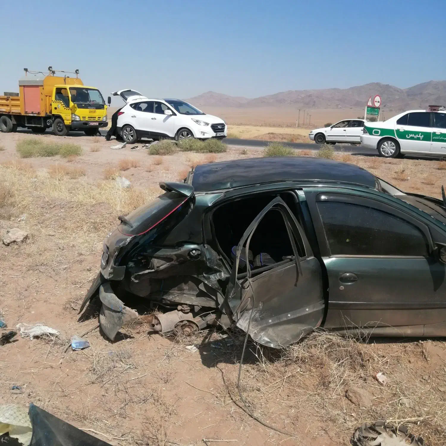 پژو ۲۰۶ تصادفی|خودرو سواری و وانت|آشتیان, |دیوار