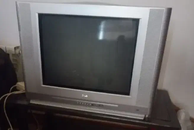 با سلام یک عدد تلویزیون 24اینچ بفرش می رسدسالم|تلویزیون و پروژکتور|بندر ماهشهر, |دیوار